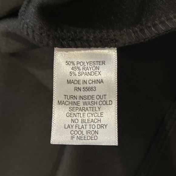 NWT Rachel Zoe Sleeveless Padded Shoulder Crew Neck Black Knit‎ Mini Dress Sz M - Picture 6 of 6